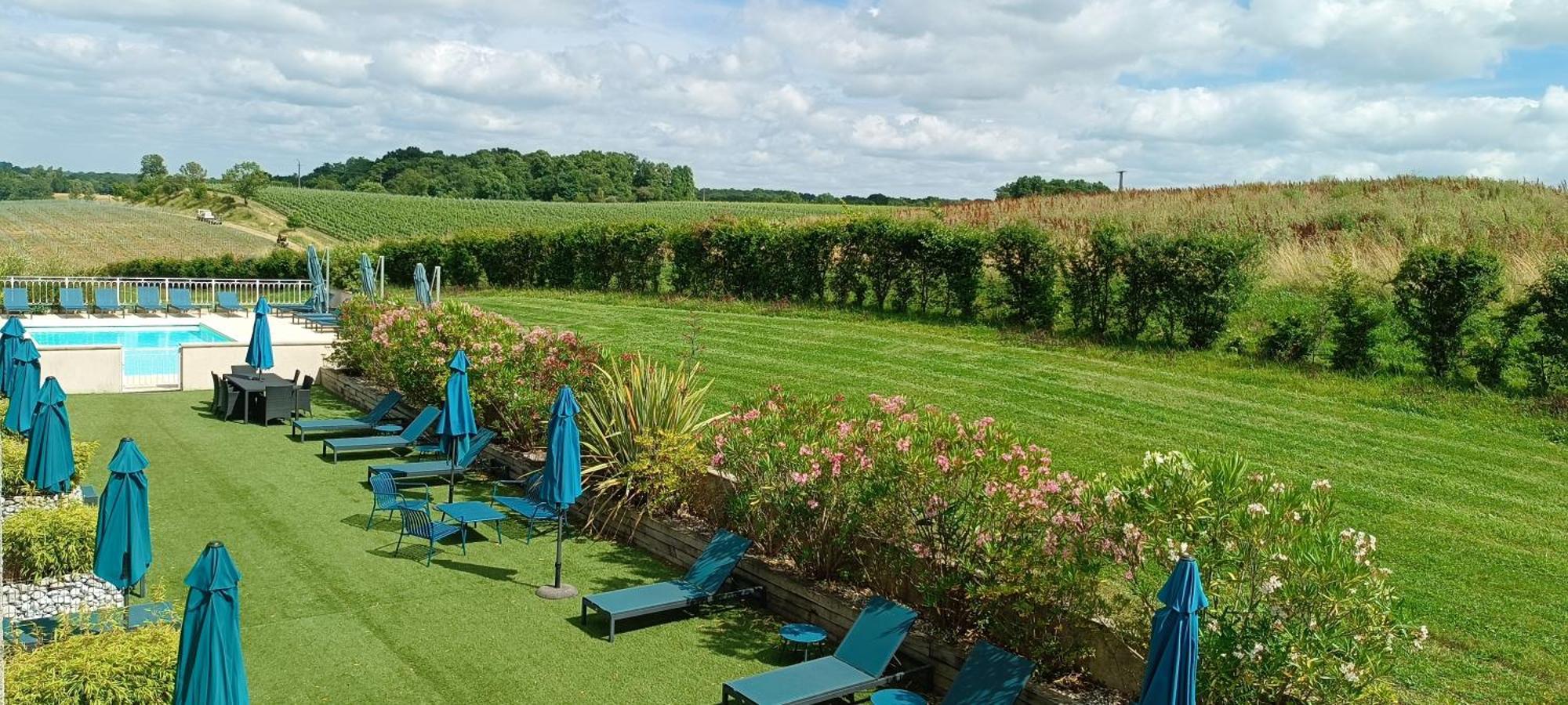 Pey La Tour - Logis Hotels & Restaurant Salleboeuf Luaran gambar
