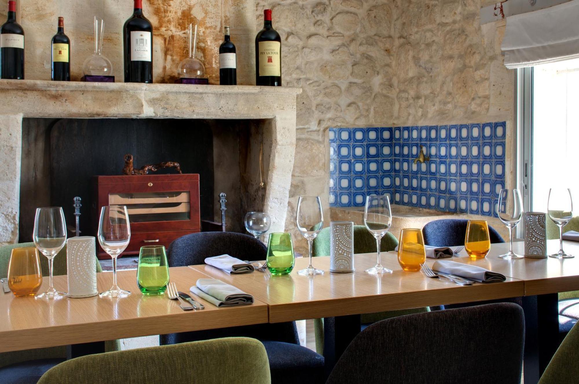 Pey La Tour - Logis Hotels & Restaurant Salleboeuf Luaran gambar