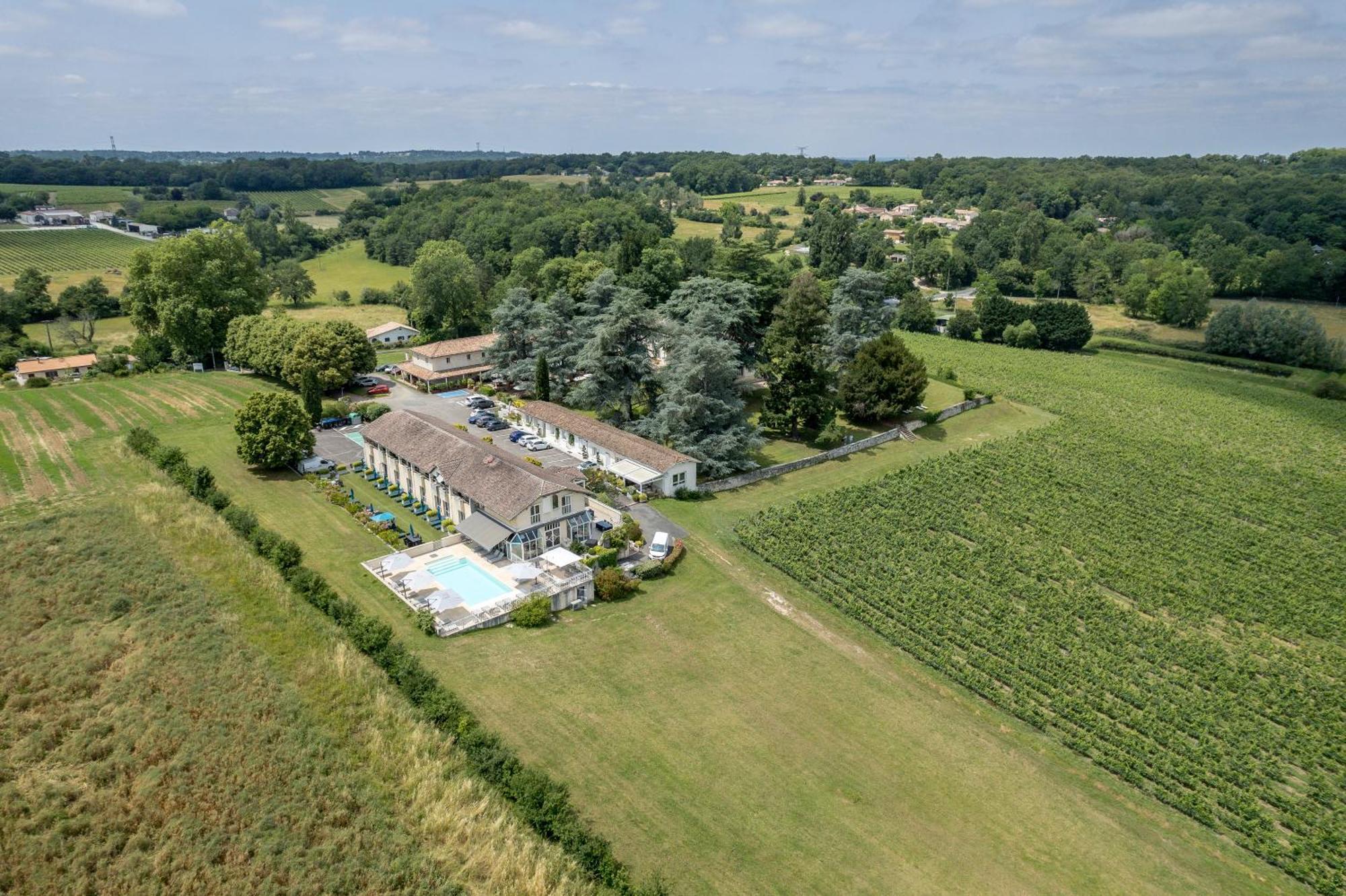 Pey La Tour - Logis Hotels & Restaurant Salleboeuf Luaran gambar