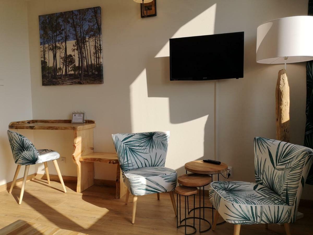 Pey La Tour - Logis Hotels & Restaurant Salleboeuf Luaran gambar